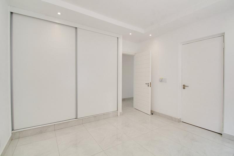 To Let 4 Bedroom Property for Rent in Dainfern Golf Estate Gauteng