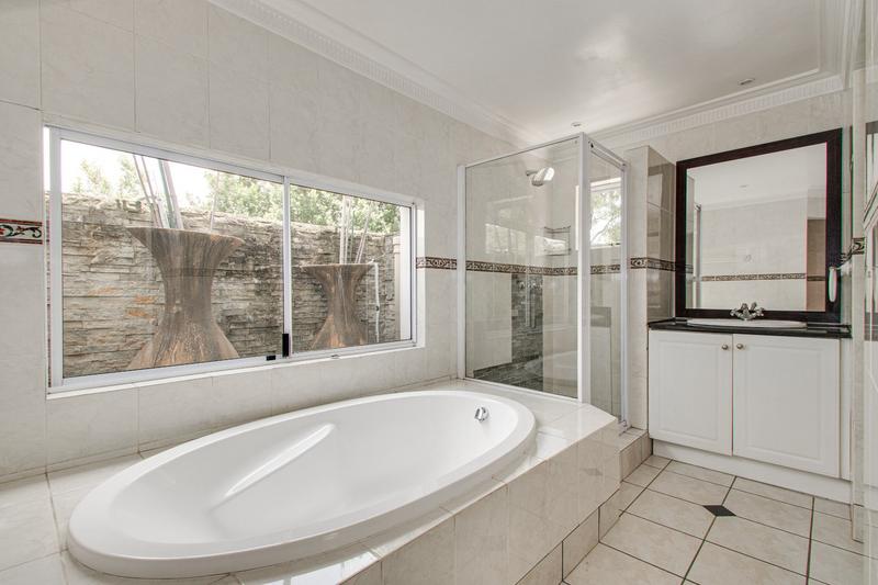 To Let 3 Bedroom Property for Rent in Dainfern Golf Estate Gauteng