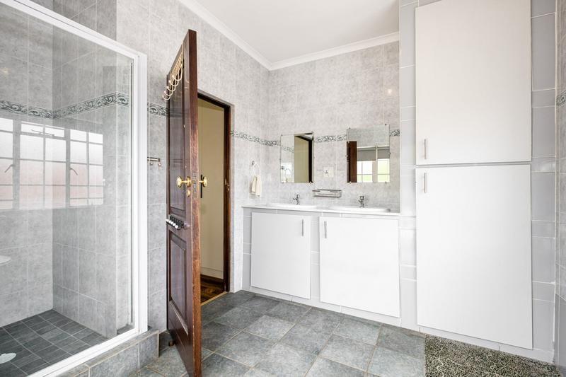 To Let 4 Bedroom Property for Rent in Dainfern Golf Estate Gauteng