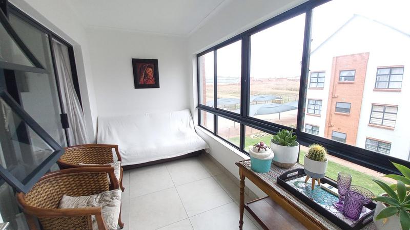To Let 2 Bedroom Property for Rent in Glen Marais Gauteng