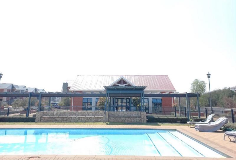 To Let 2 Bedroom Property for Rent in Glen Marais Gauteng