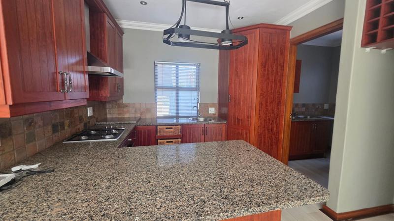 To Let 3 Bedroom Property for Rent in Midstream Estate Gauteng