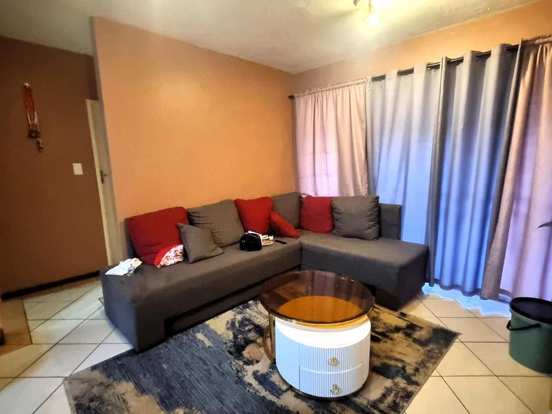 To Let 2 Bedroom Property for Rent in Mooikloof Ridge Gauteng