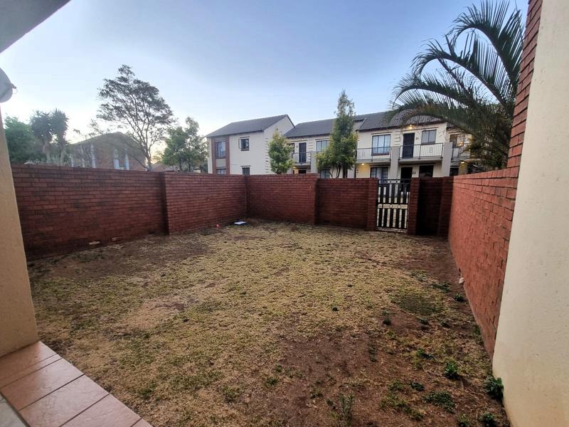 To Let 2 Bedroom Property for Rent in Mooikloof Ridge Gauteng