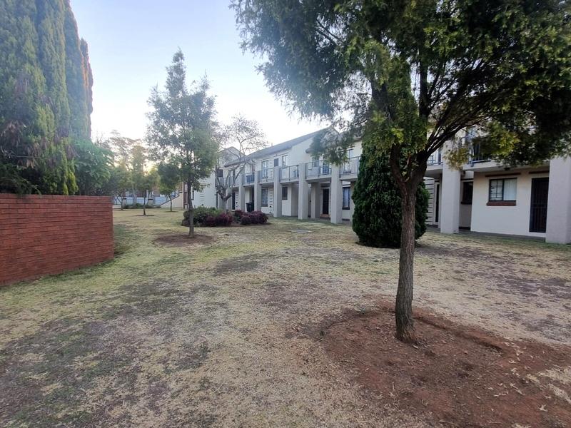 To Let 2 Bedroom Property for Rent in Mooikloof Ridge Gauteng