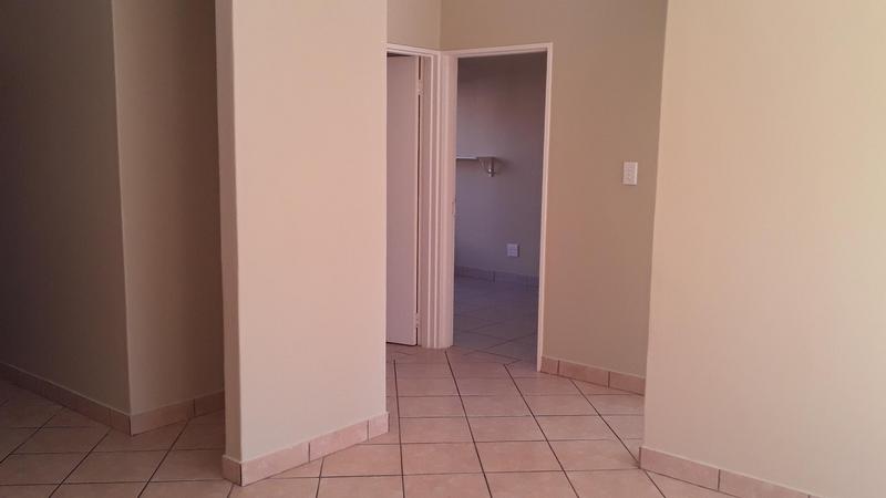 2 Bedroom Property for Sale in Amberfield Crest Estate Gauteng