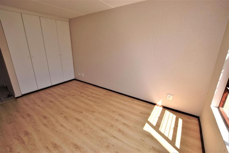 1 Bedroom Property for Sale in Paulshof Gauteng