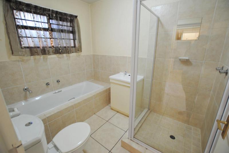 1 Bedroom Property for Sale in Paulshof Gauteng