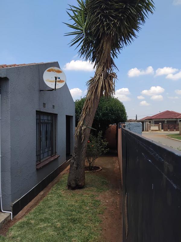 4 Bedroom Property for Sale in Vosloorus Gauteng