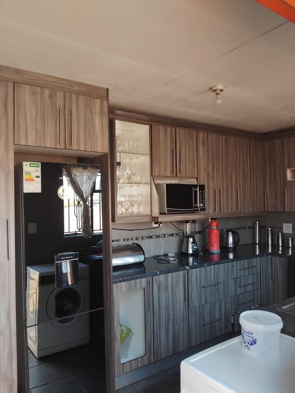 4 Bedroom Property for Sale in Vosloorus Gauteng