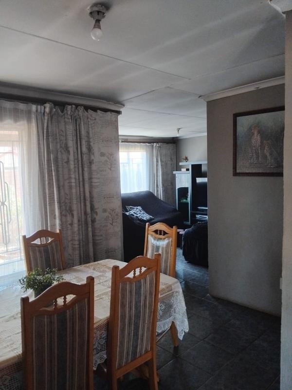 4 Bedroom Property for Sale in Vosloorus Gauteng