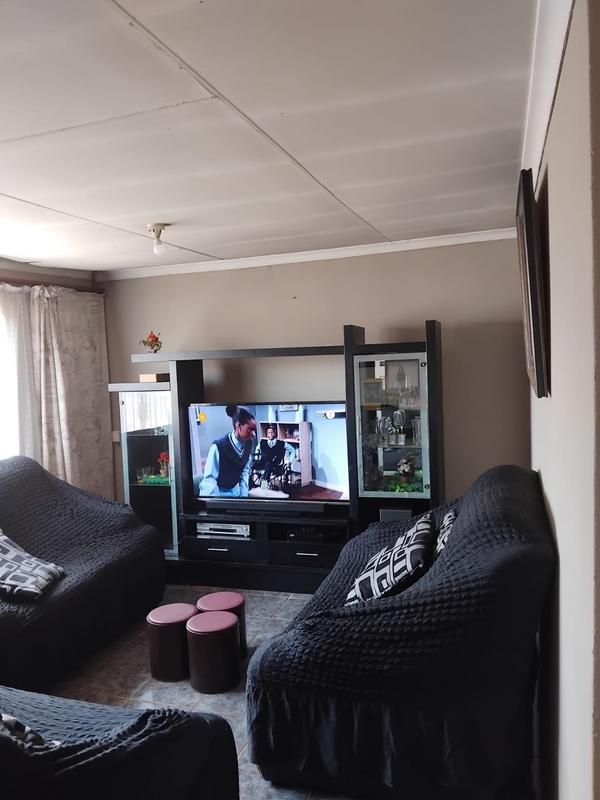 4 Bedroom Property for Sale in Vosloorus Gauteng