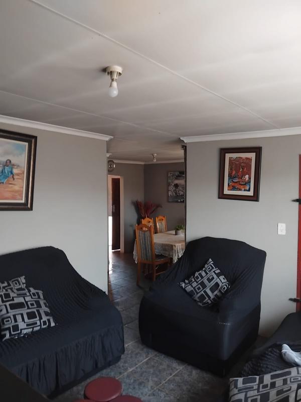 4 Bedroom Property for Sale in Vosloorus Gauteng