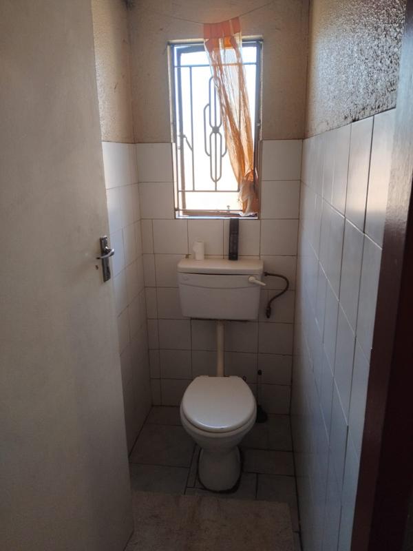 4 Bedroom Property for Sale in Vosloorus Gauteng