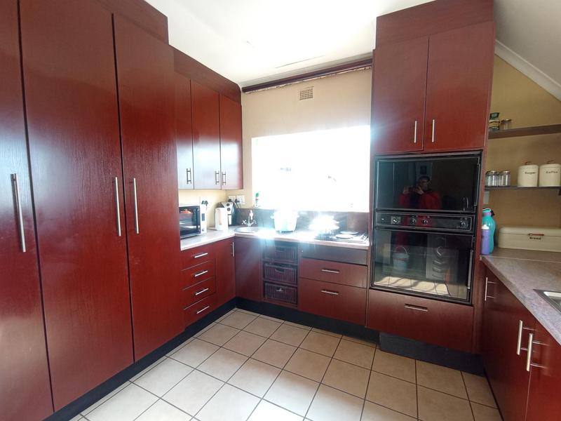 To Let 3 Bedroom Property for Rent in Kloofendal Gauteng