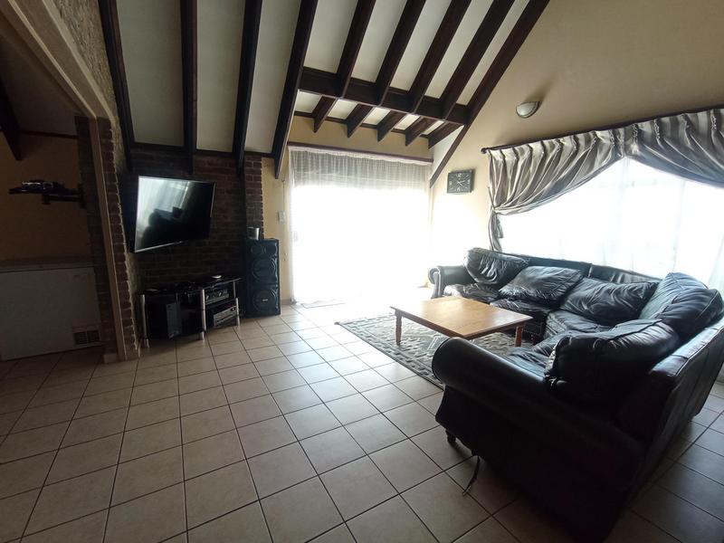 To Let 3 Bedroom Property for Rent in Kloofendal Gauteng