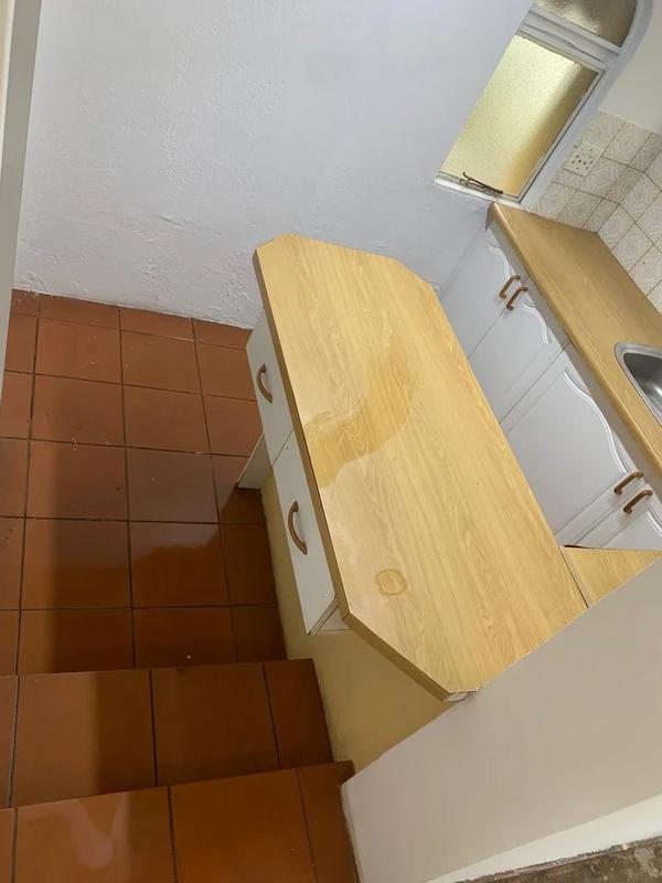 To Let 1 Bedroom Property for Rent in Wilro Park Gauteng