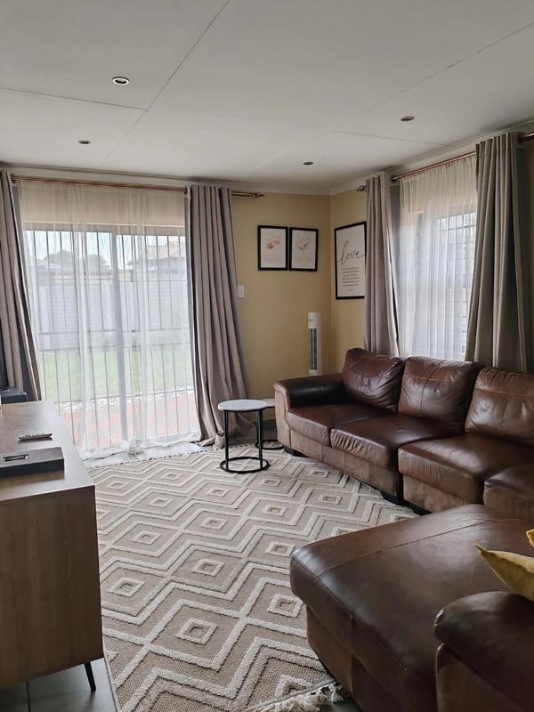 4 Bedroom Property for Sale in Mindalore Gauteng