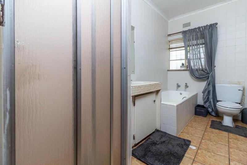 10 Bedroom Property for Sale in Witpoortjie Gauteng