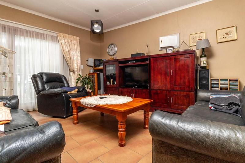 10 Bedroom Property for Sale in Witpoortjie Gauteng