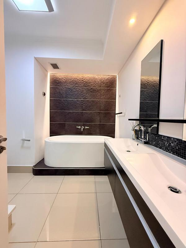 To Let 2 Bedroom Property for Rent in Morningside Gauteng