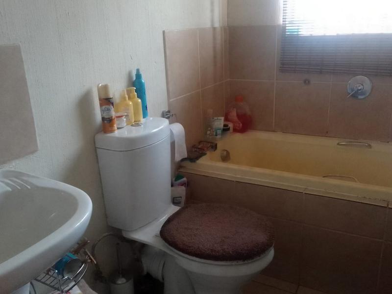 2 Bedroom Property for Sale in Sharon Park Gauteng