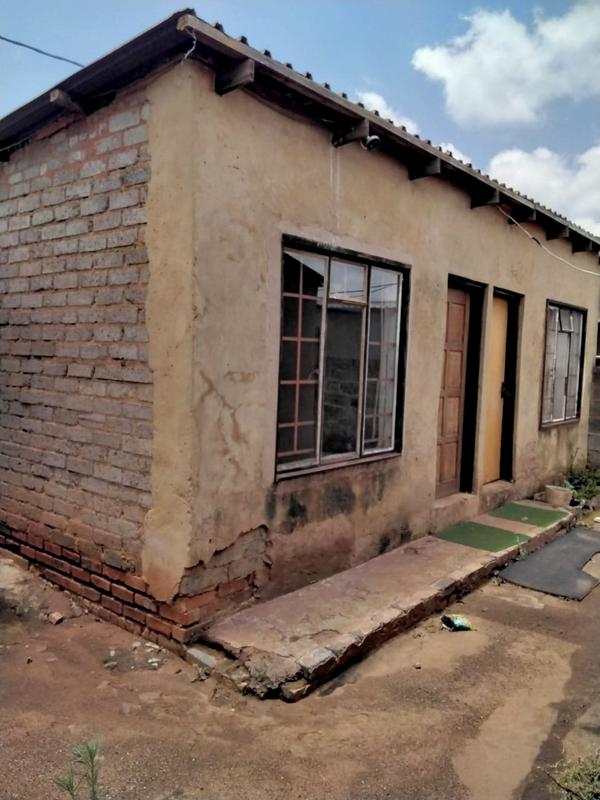2 Bedroom Property for Sale in Thulani Gauteng