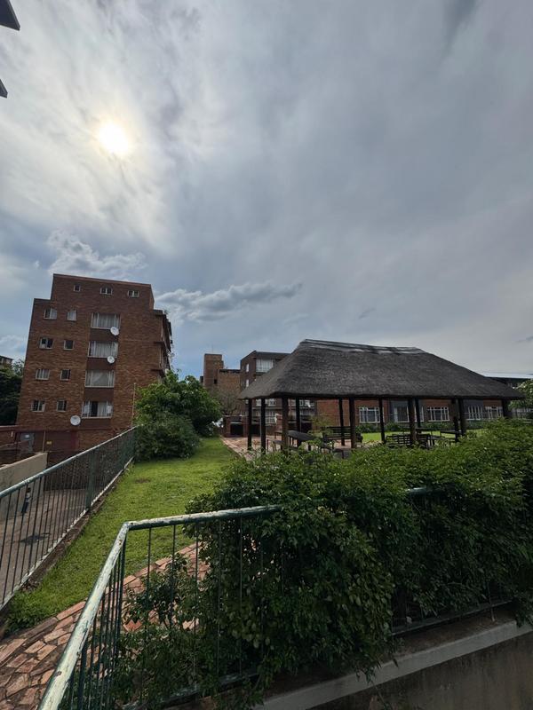 To Let 2 Bedroom Property for Rent in Sunnyside Gauteng