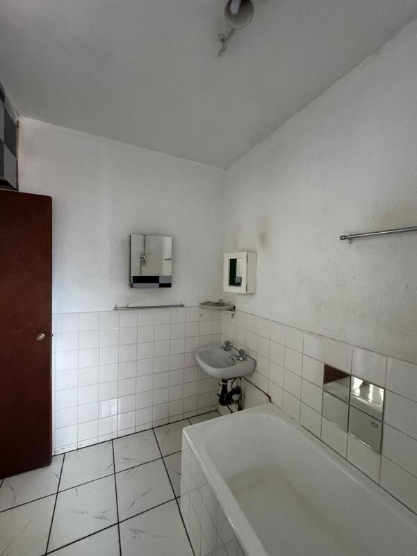 To Let 2 Bedroom Property for Rent in Sunnyside Gauteng