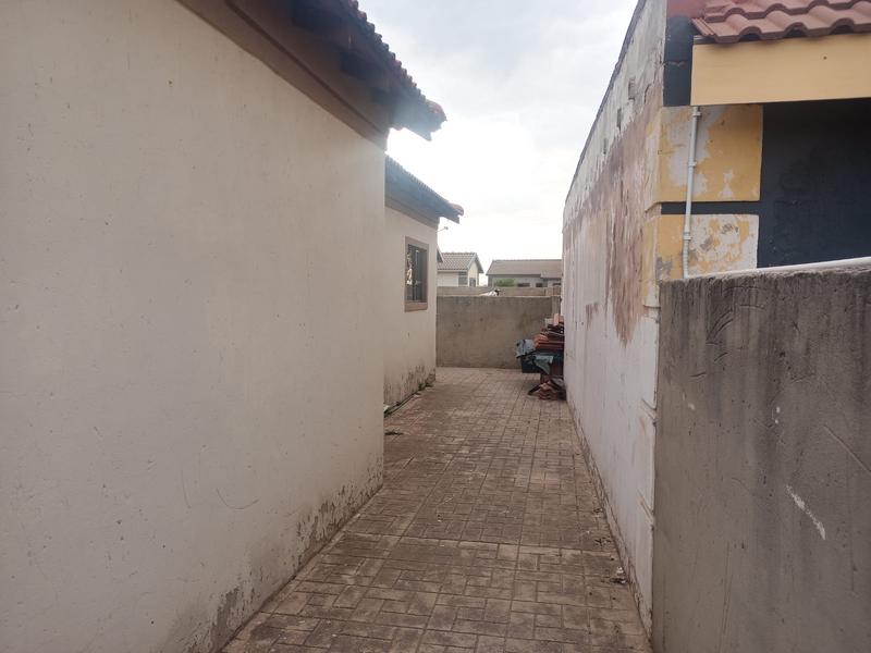 4 Bedroom Property for Sale in Windmill Park Gauteng