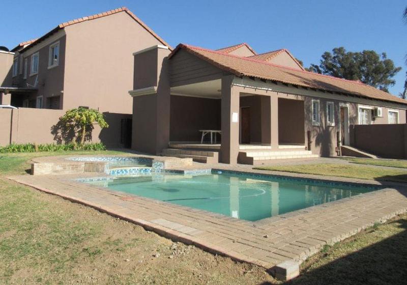 2 Bedroom Property for Sale in Halfway Gardens Gauteng