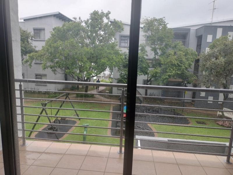 To Let 2 Bedroom Property for Rent in The Paddocks Gauteng