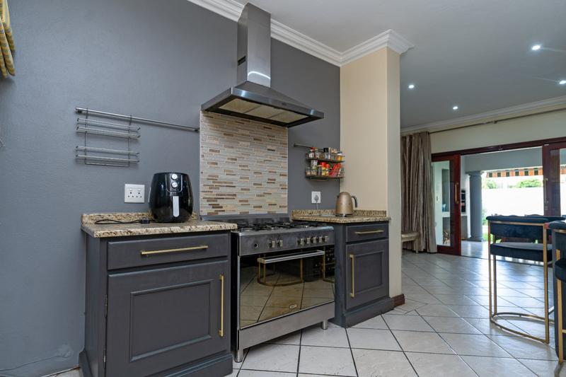 To Let 5 Bedroom Property for Rent in Stratford Gauteng