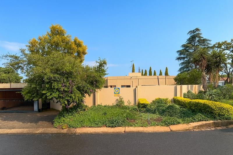 3 Bedroom Property for Sale in Lonehill Gauteng