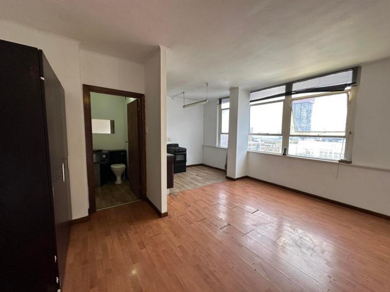1 Bedroom Property for Sale in Johannesburg Central Gauteng