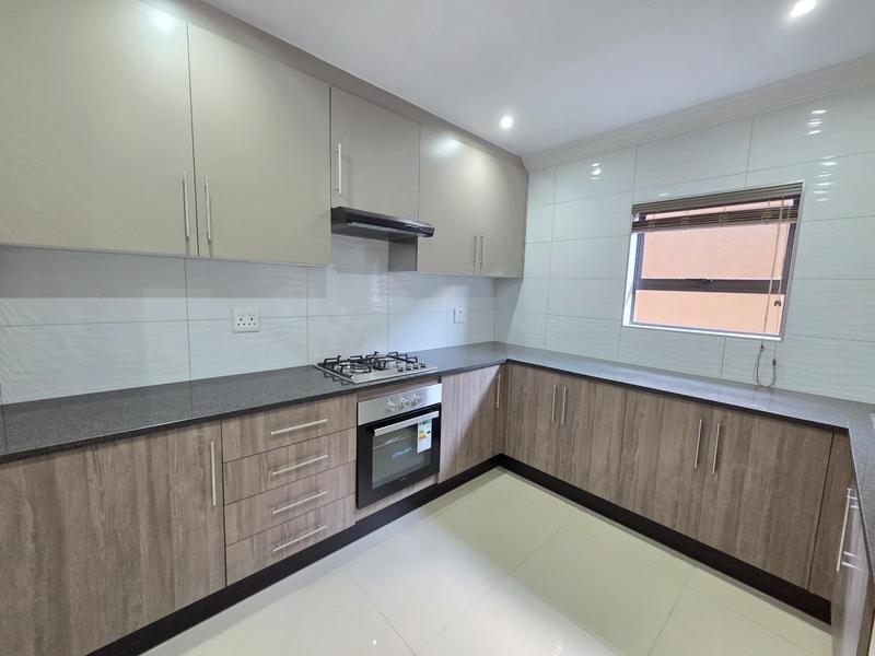 To Let 2 Bedroom Property for Rent in Erasmia Gauteng