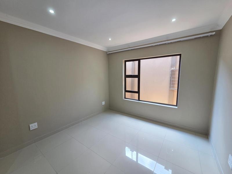 To Let 2 Bedroom Property for Rent in Erasmia Gauteng