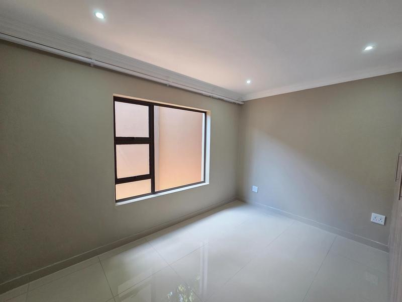 To Let 2 Bedroom Property for Rent in Erasmia Gauteng