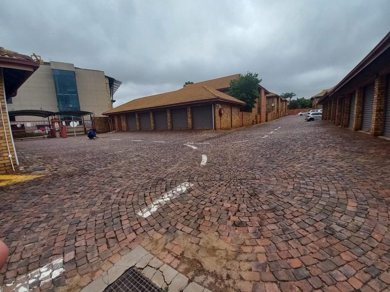 3 Bedroom Property for Sale in Zwartkop Gauteng