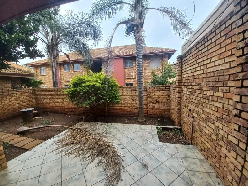 3 Bedroom Property for Sale in Zwartkop Gauteng