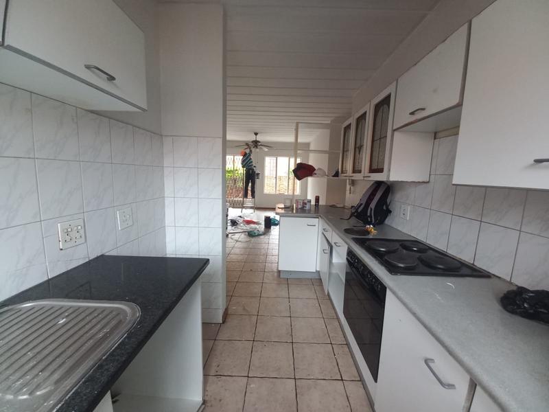 3 Bedroom Property for Sale in Zwartkop Gauteng