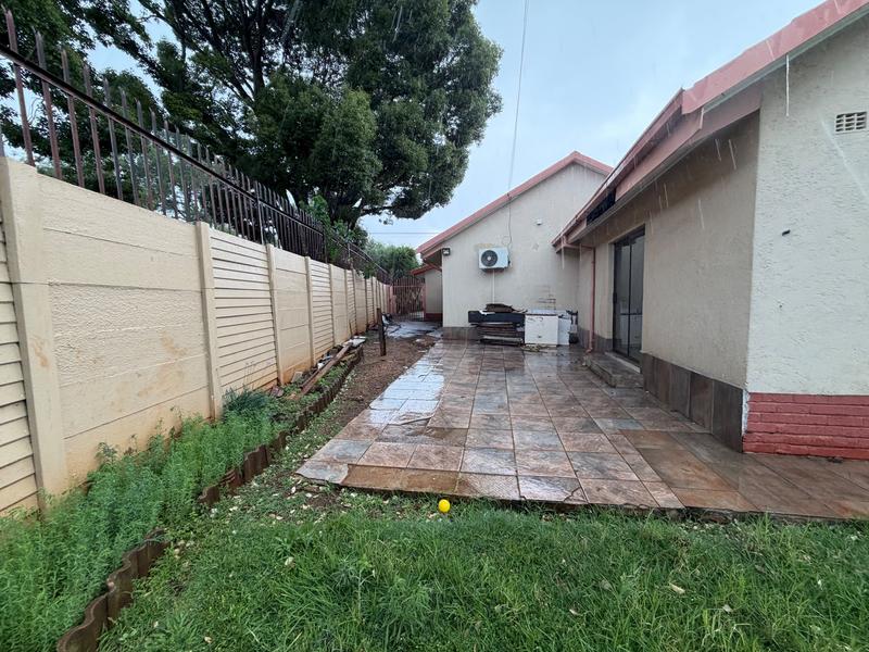 3 Bedroom Property for Sale in Erasmia Gauteng