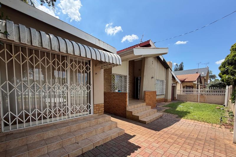 3 Bedroom Property for Sale in Laudium Gauteng