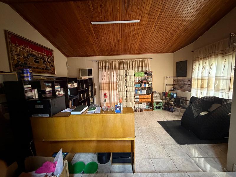 3 Bedroom Property for Sale in Laudium Gauteng