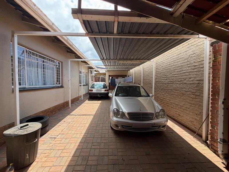 3 Bedroom Property for Sale in Laudium Gauteng