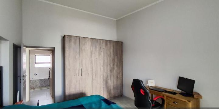 2 Bedroom Property for Sale in Kempton Park Gauteng