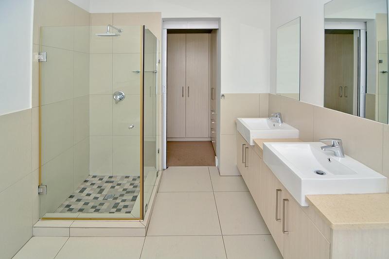 To Let 4 Bedroom Property for Rent in Bryanston Gauteng