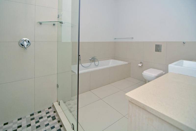 To Let 4 Bedroom Property for Rent in Bryanston Gauteng