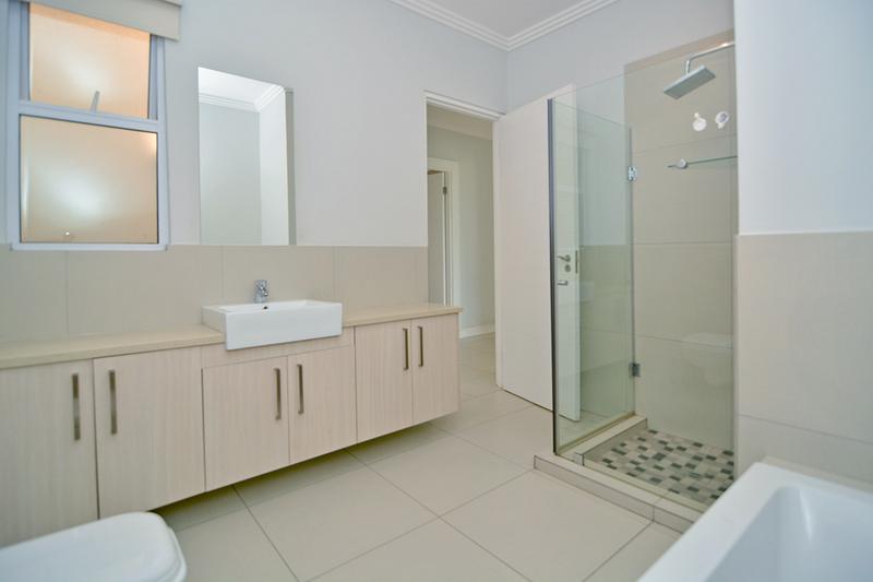 To Let 4 Bedroom Property for Rent in Bryanston Gauteng