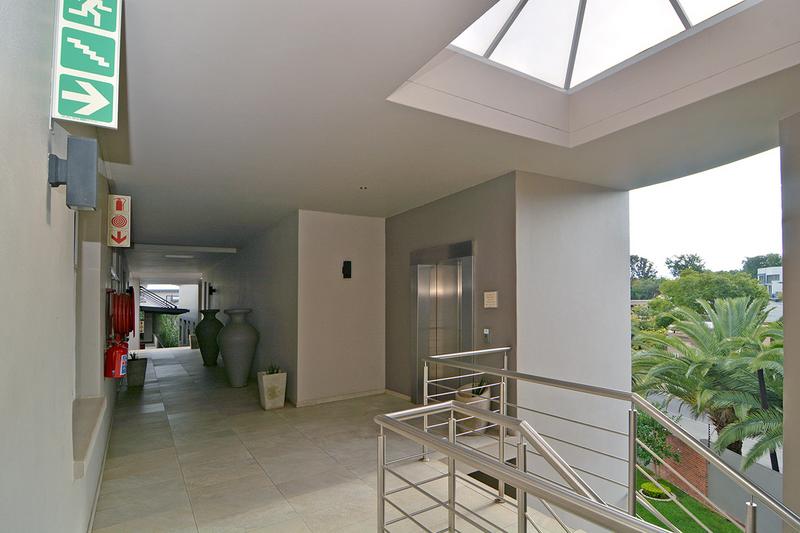 To Let 4 Bedroom Property for Rent in Bryanston Gauteng